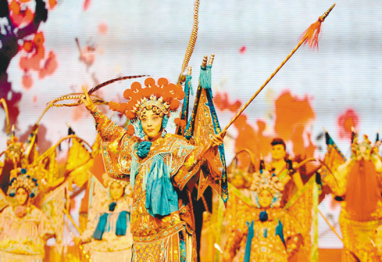 沈陽市舉行喜迎十八大專題文藝晚會(huì)