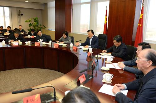 劉云山：深入調(diào)研問計于民 為群眾路線教育實踐活動做好準備