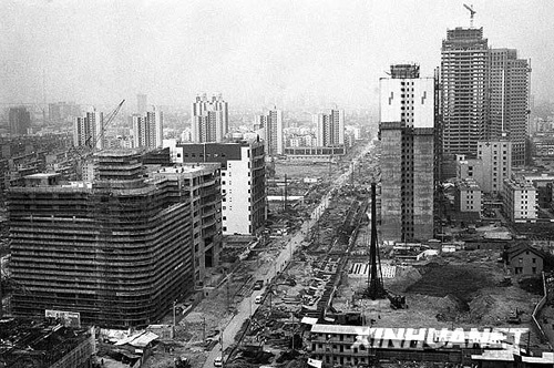 1990年：浦東開發(fā)