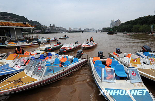 百年黃河鐵橋見證蘭州變遷