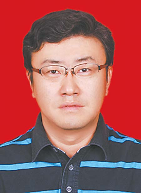 中共烏魯木齊市委員會領(lǐng)導(dǎo)干部任職公示