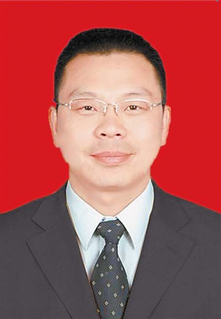 中共烏魯木齊市委員會領(lǐng)導(dǎo)干部任職公示