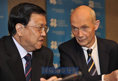 入世十年的十變、十案、十問(wèn)