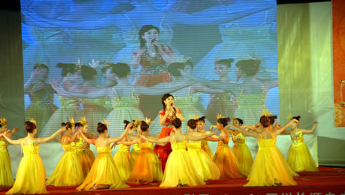 四川宜賓：金沙江畔不夜天 跨越奮進(jìn)邁新年