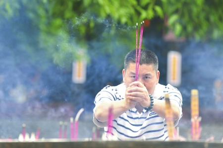 15次“高考最牛釘子戶(hù)”:我和范進(jìn)并沒(méi)有可比性