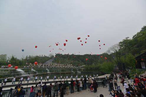 2013中國•都江堰清明放水節(jié)暨首屆“天府之源” 水文化旅游節(jié)盛大開幕