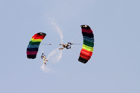 航空體育節點亮萊蕪