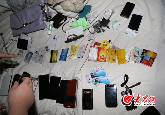 23歲女子微信約會(huì)開房 下藥迷倒男網(wǎng)友后劫財(cái)