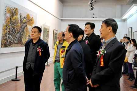 劉兆平中國(guó)畫作品展在山東美術(shù)館舉辦