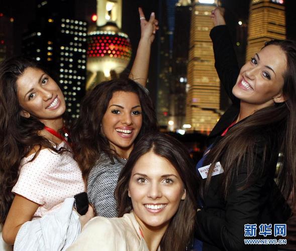 “美麗”巡航上海夜色