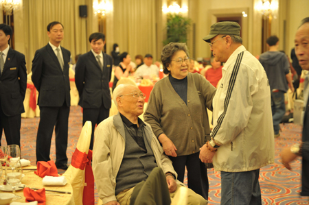 重陽(yáng)節(jié)老藝術(shù)家重聚一堂