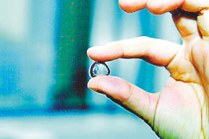 記者暗訪南京“美瞳”市場：回收8元賣20（組圖）