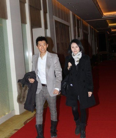 北京富豪慶生 明星陣容堪比春晚(組圖)