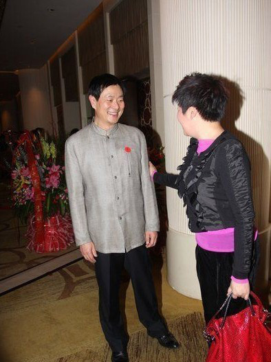 北京富豪慶生 明星陣容堪比春晚(組圖)