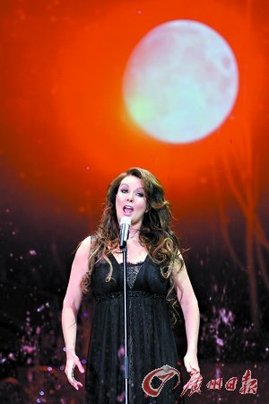 地方臺叫板央視哄搶春晚蛋糕 重金請大牌助陣