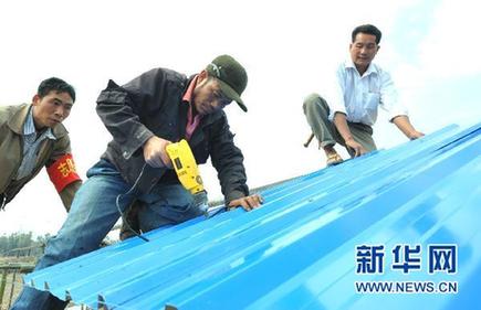 撫平創傷笑對未來 盈江震區受災群眾積極開展生產自救