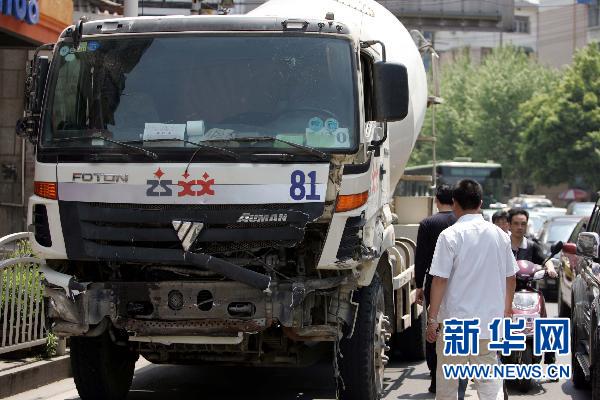 長沙一男子涉嫌危險駕駛肇事致無辜民眾5死6傷