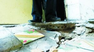 “住行安全”引關注：各地城市道路接連塌陷(組圖)