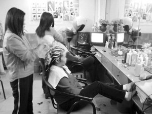 劣質洗發水冒充名牌產品 或含重金屬可傷內臟