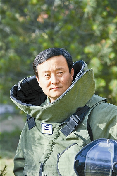 揭秘武警排爆手：每次執行任務前都寫好遺書(圖)