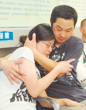 杭州女子接墜樓女童續(xù):今日將被授見義勇為獎