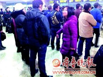 黃牛與代售點(diǎn)合作倒票 自稱“不好混了”