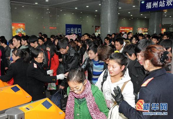 2012鐵路春運今日結束 共發送旅客超2.35億人次