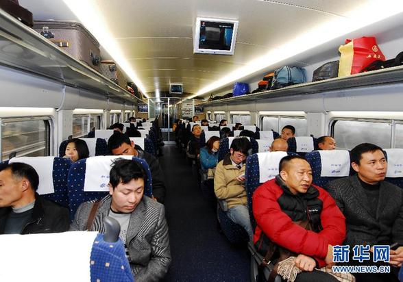 2012鐵路春運(yùn)今日結(jié)束 共發(fā)送旅客超2.35億人次