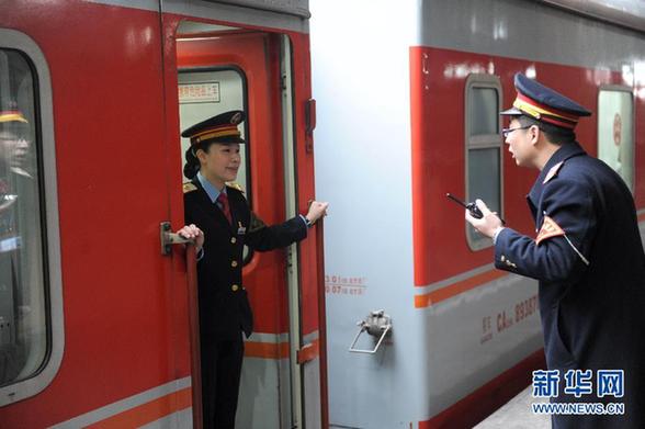 2012鐵路春運今日結束 共發送旅客超2.35億人次