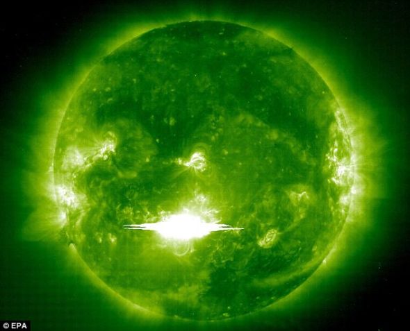 美衛星拍太陽風暴震撼照：表面現巨大漩渦