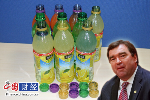 美汁源飲料瓶蓋存衛(wèi)生隱患 消費者驚呼不會再買