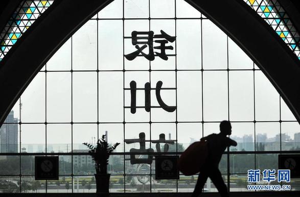 2012年全國鐵路暑運拉開帷幕