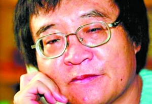 中國作家生存狀態(tài)引關注 大多作家收入不如白領