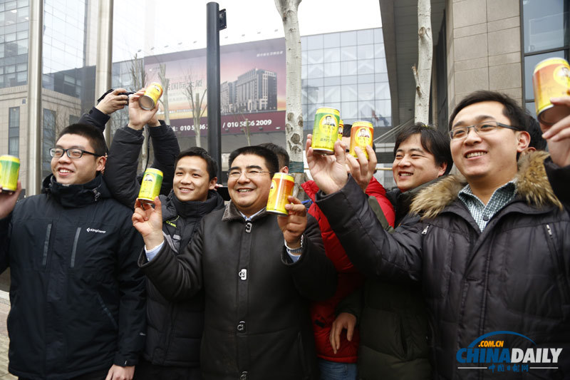 陳光標北京金融街頭免費派送新鮮空氣