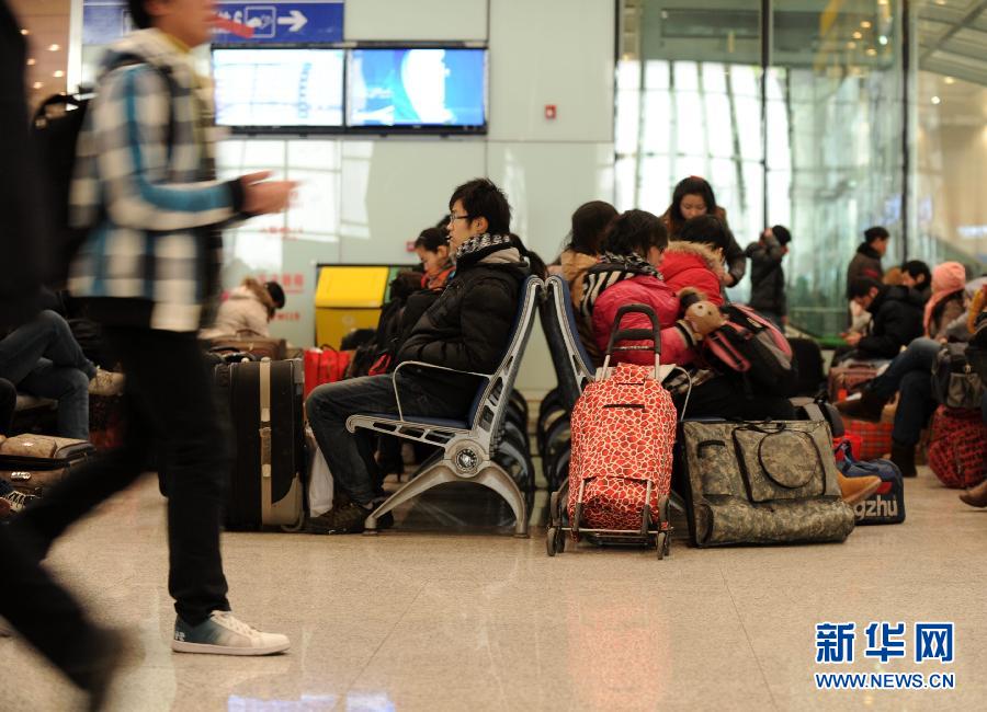 春節臨近 全國多地迎來節前春運客流高峰