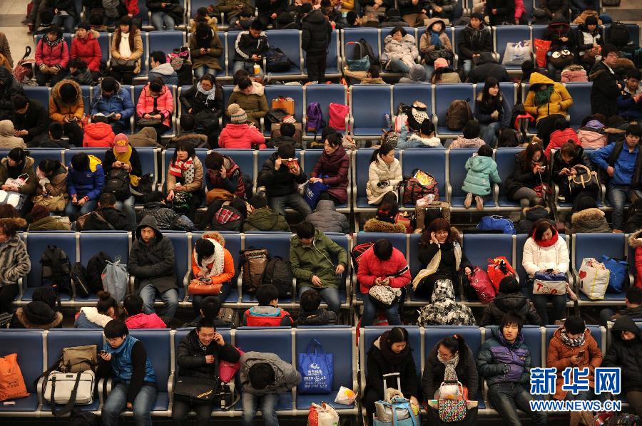 春節臨近 全國多地迎來節前春運客流高峰