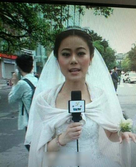 眾主播堅守崗位直播雅安災情 邱啟明聲音嘶啞