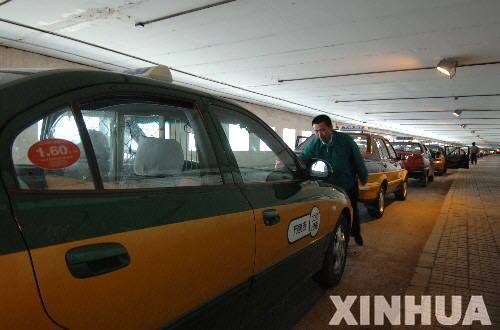 京出租車擬漲價 社會各界吐槽