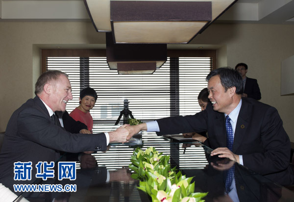 法國皮諾家族宣布將所購圓明園獸首無償捐贈中國