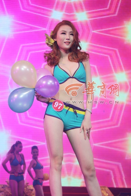 2013國際旅游小姐陜西賽區(qū)三甲出爐 選手贅肉走光奇葩多