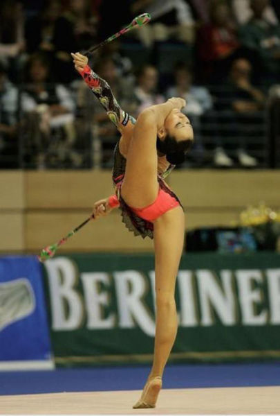 匪夷所思的美女身體