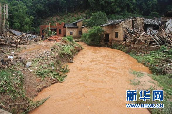 南方現(xiàn)今年最強(qiáng)降雨