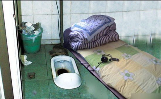 慘！北漂族地下室生活