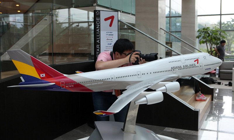 高清：韓亞航班在美失事 浙江兩名女中學(xué)生在空難中罹難