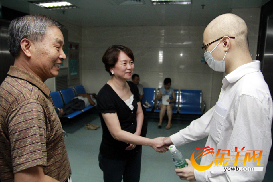 新婚男子患重病不忍拖累愛妻 公益機(jī)構(gòu)資助30萬治療