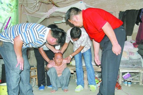 河南一村婦攜幼女外出打牌遭分尸 女兒被拐賣