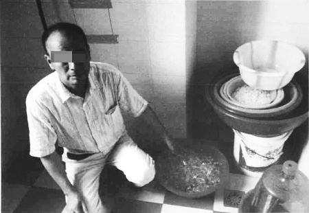 進(jìn)價(jià)7元賣80 夫妻加工偽劣隱形眼鏡兩年獲利百萬