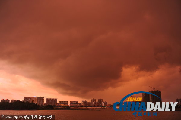 海南瓊海：風(fēng)暴欲來