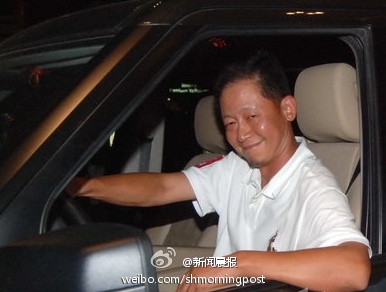 韓紅連續3次違反交規引圍觀 揭違法明星