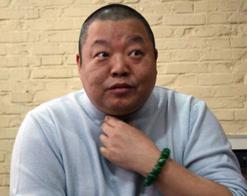 韓紅連續3次違反交規引圍觀 揭違法明星